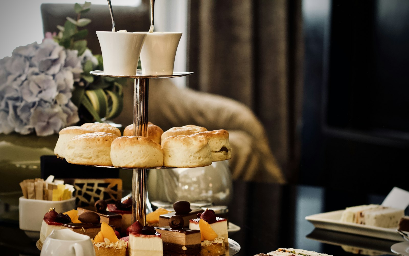 Read more about the article Afternoon Tea in Harrogate: A Local’s Guide for Cosy Autumn Afternoons
